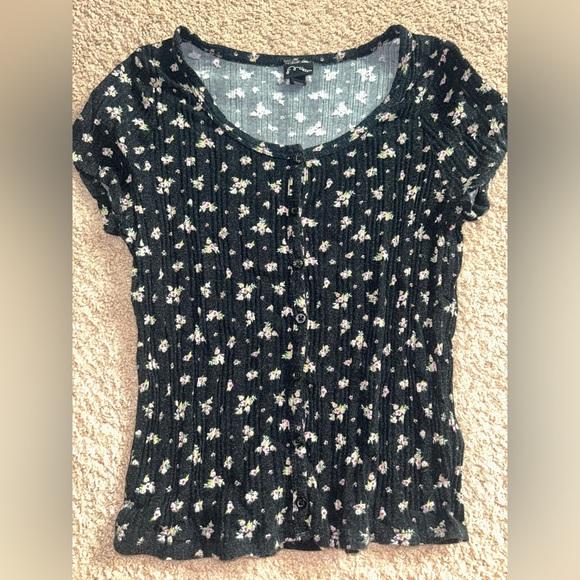 🦄6 Items for $20🦄 2 Girls Tops - Picture 2 of 5